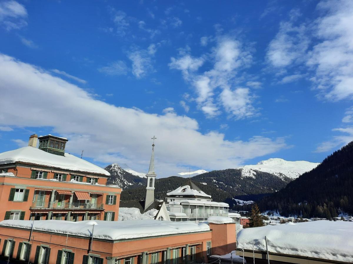 Holiday Accommodation - Swimming Pool Available Davos Bagian luar foto
