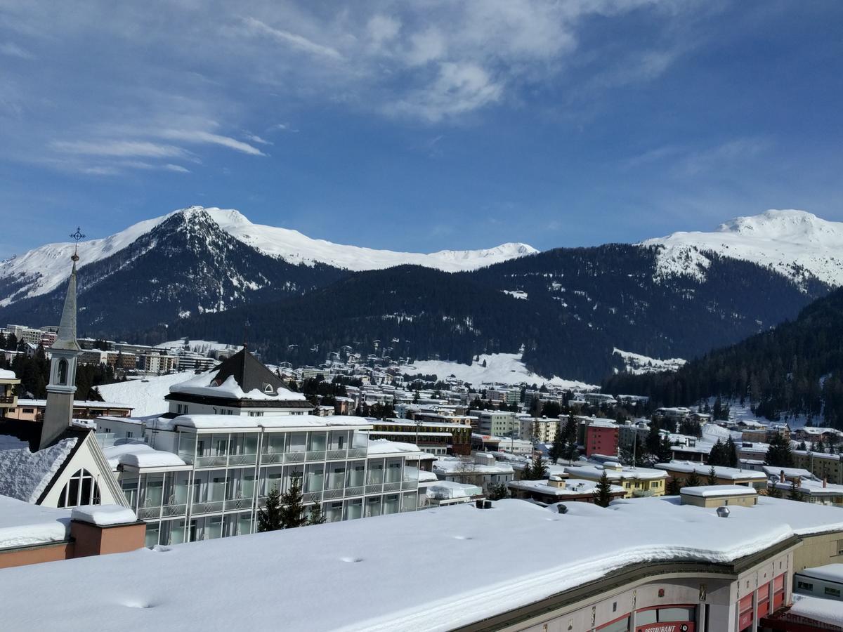 Holiday Accommodation - Swimming Pool Available Davos Bagian luar foto