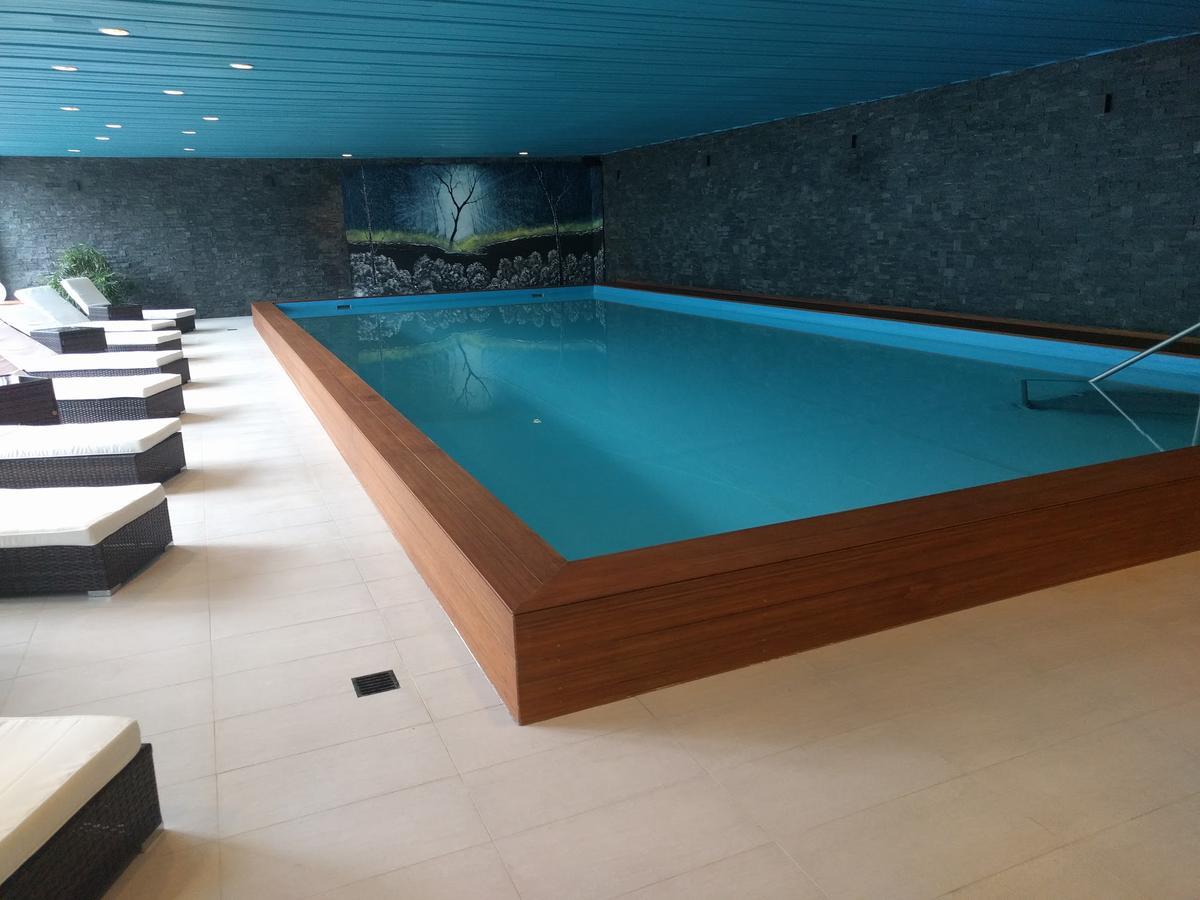 Holiday Accommodation - Swimming Pool Available Davos Bagian luar foto